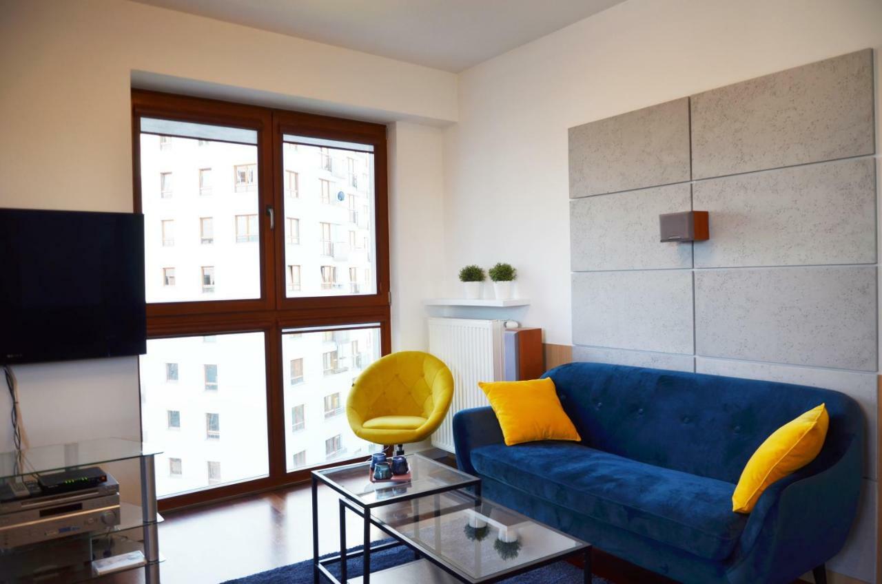 Aleja Wyscigowa 4C By Homeprime Warsaw Exterior photo